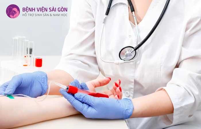 Xét nghiệm beta hCG được thực hiện bằng cách lấy máu