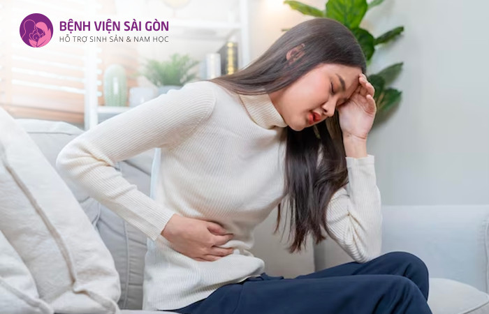 U xơ tử cung làm cho chị em phụ nữ luôn bị mệt mỏi, đau bụng hoặc ra máu bất thường