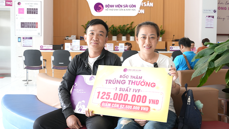 Gia đình chị Đặng Thị Huyền Trân - Khách hàng may mắn nhận được suất IVF giảm 50%